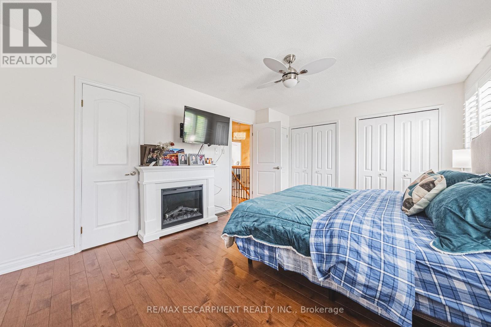2 Antoinette Court, Hamilton, Ontario  L9B 2E7 - Photo 22 - X12215953