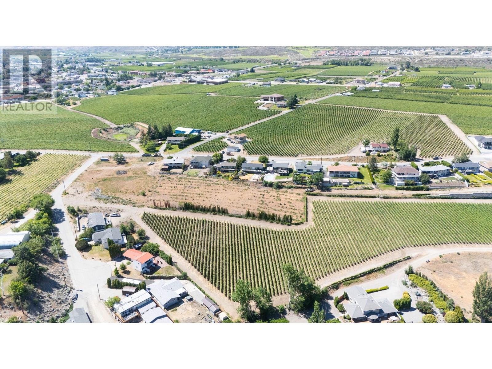 8525 104th Avenue, Osoyoos, British Columbia  V0H 1V0 - Photo 4 - 10352040