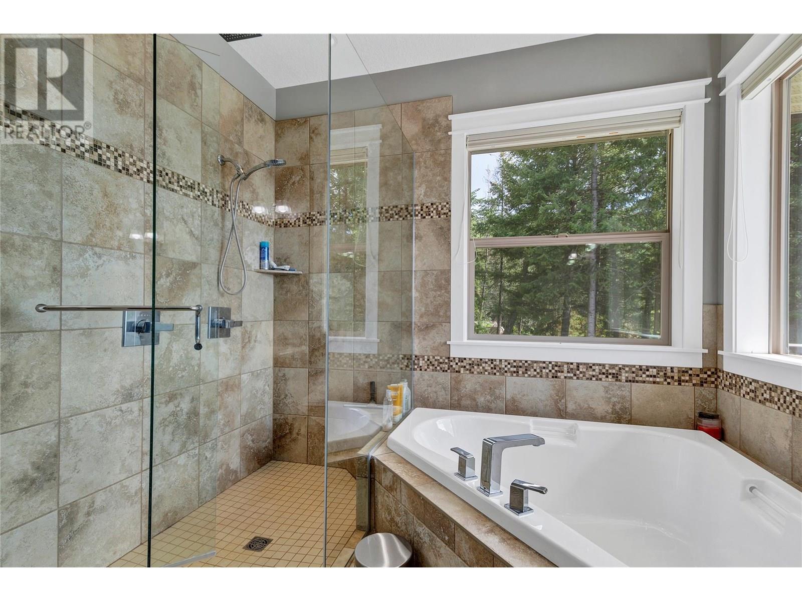 6032 Lynx Drive, Vernon, British Columbia  V1B 3J5 - Photo 26 - 10352002