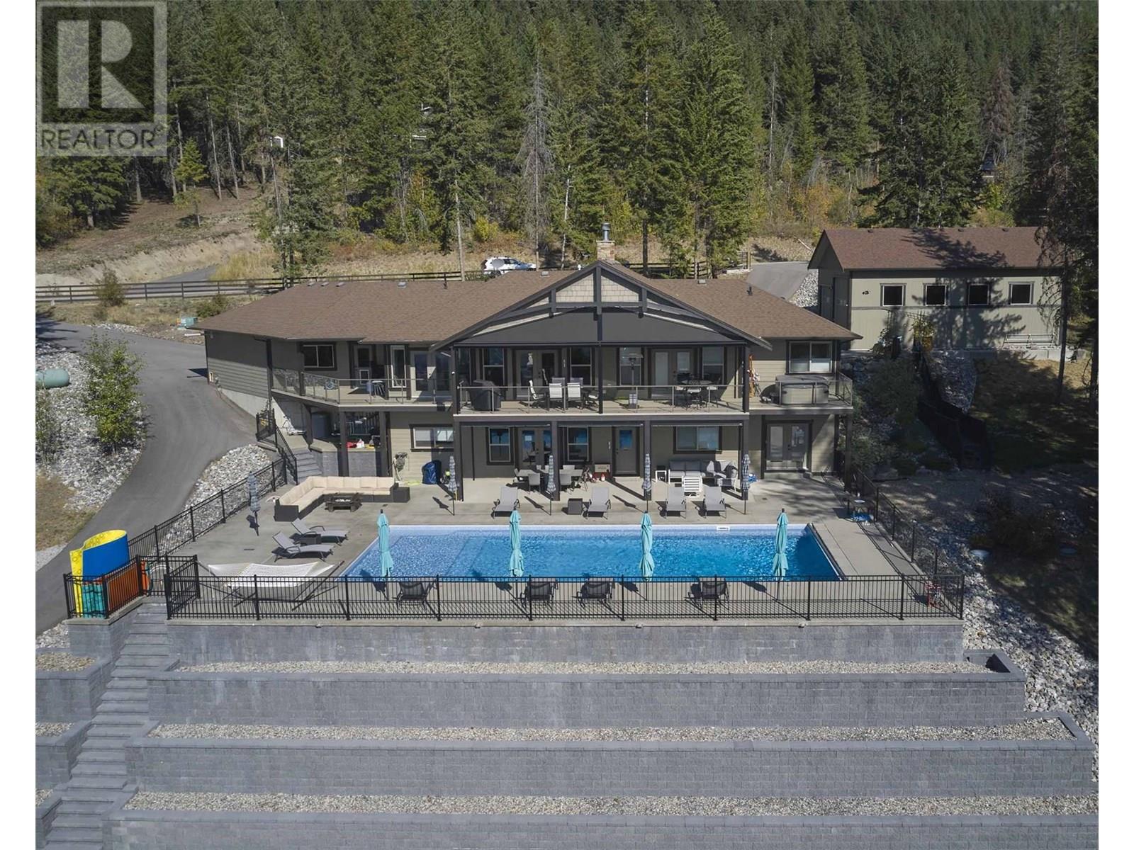 6032 Lynx Drive, Vernon, British Columbia  V1B 3J5 - Photo 3 - 10352002