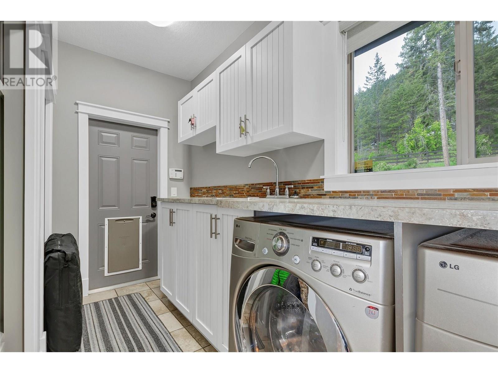 6032 Lynx Drive, Vernon, British Columbia  V1B 3J5 - Photo 34 - 10352002