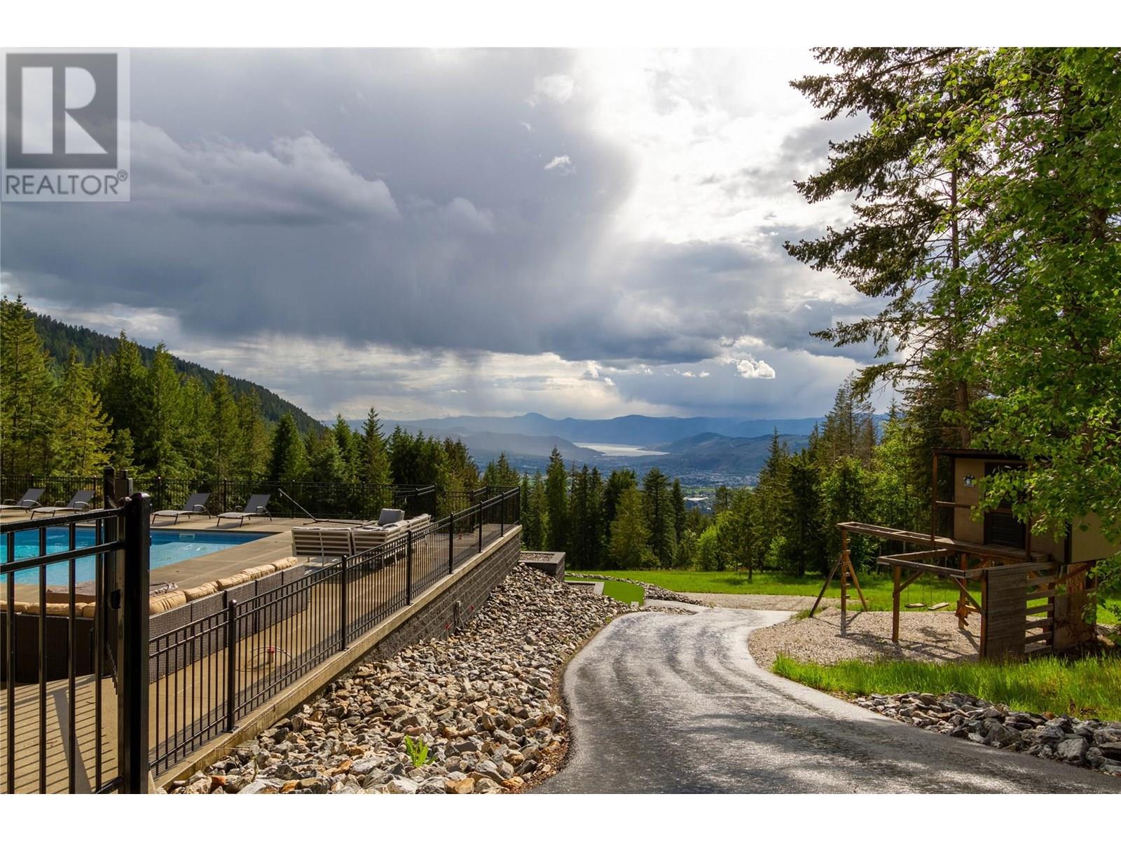 6032 Lynx Drive, Vernon, British Columbia  V1B 3J5 - Photo 79 - 10352002