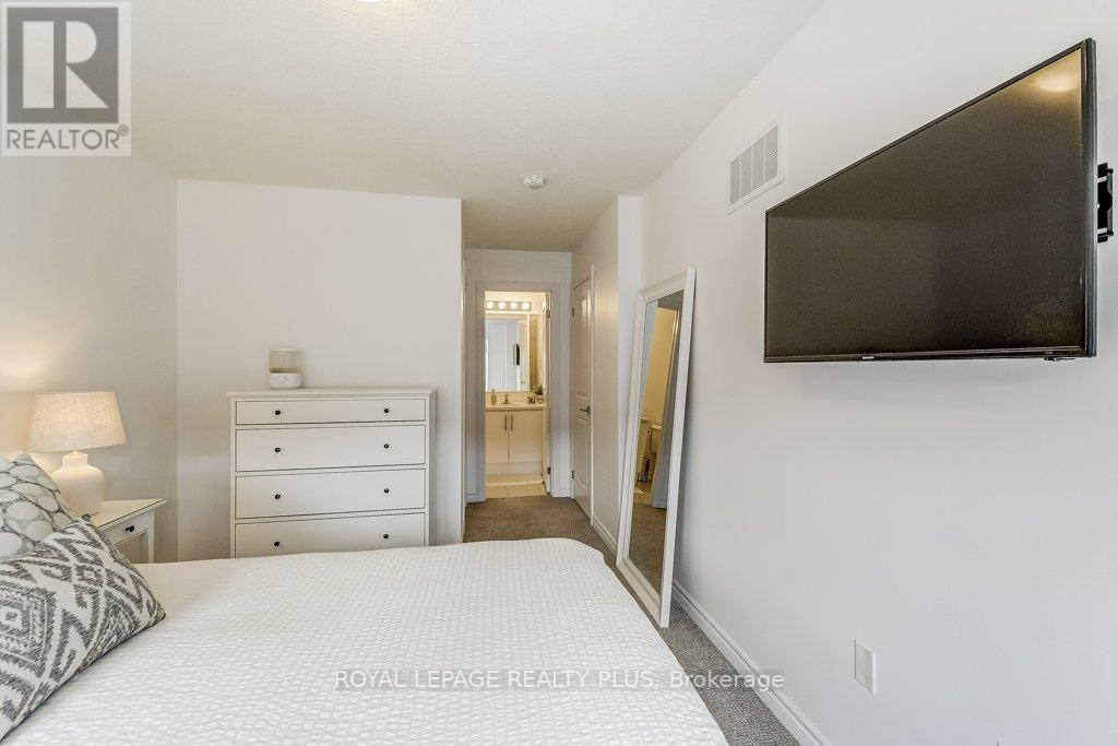 34 - 383 Dundas Street E, Hamilton, Ontario  L8B 1X6 - Photo 33 - X12215972