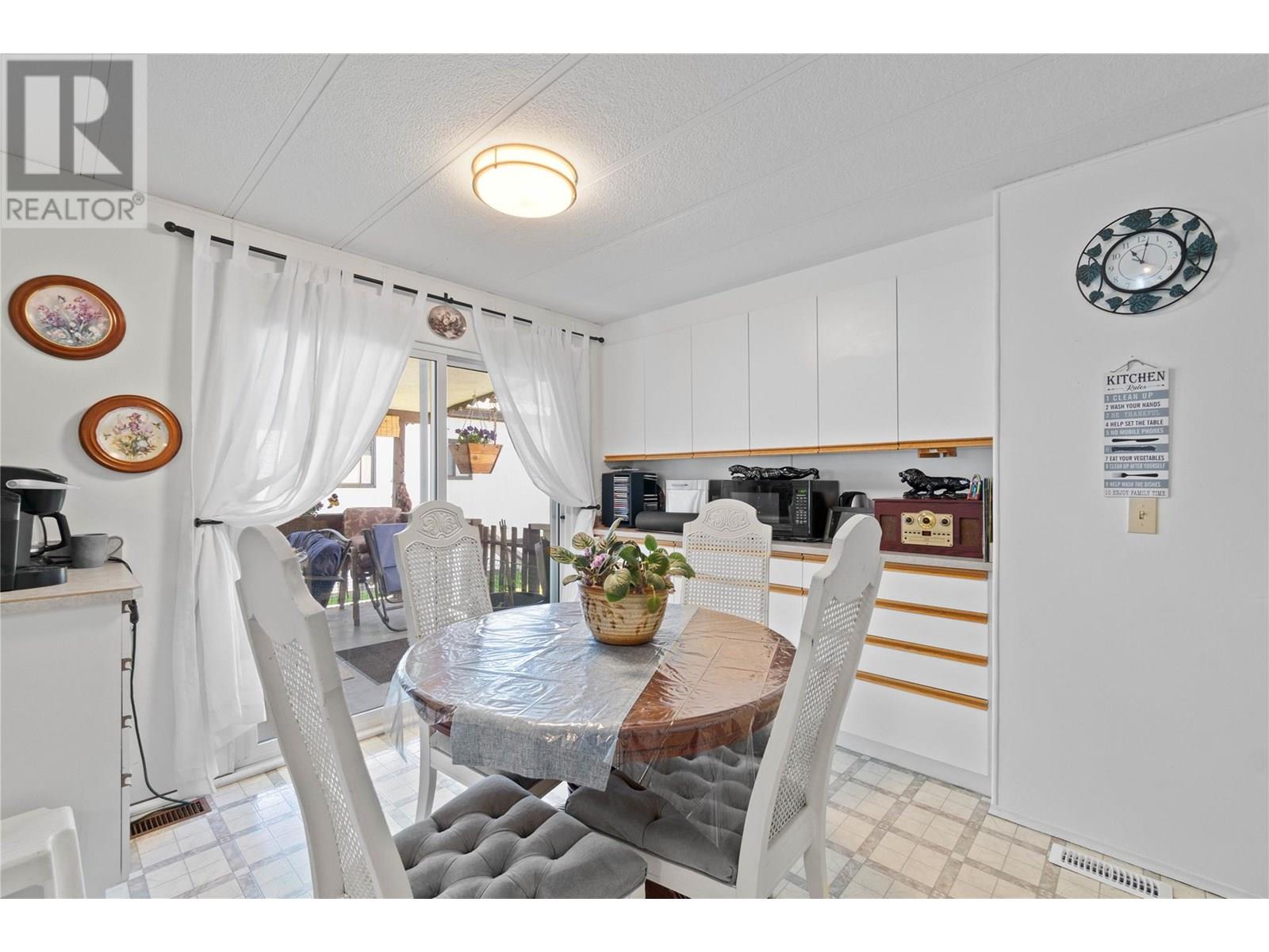 1361 30 Street Se Unit# 1, Salmon Arm, British Columbia  V1E 2N4 - Photo 17 - 10351786