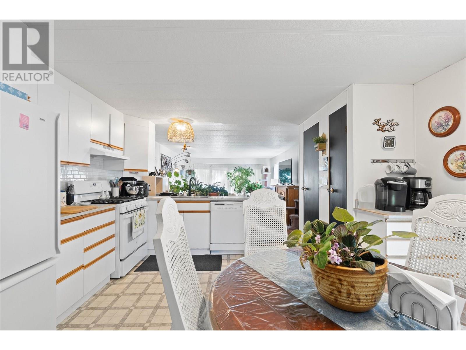 1361 30 Street Se Unit# 1, Salmon Arm, British Columbia  V1E 2N4 - Photo 21 - 10351786