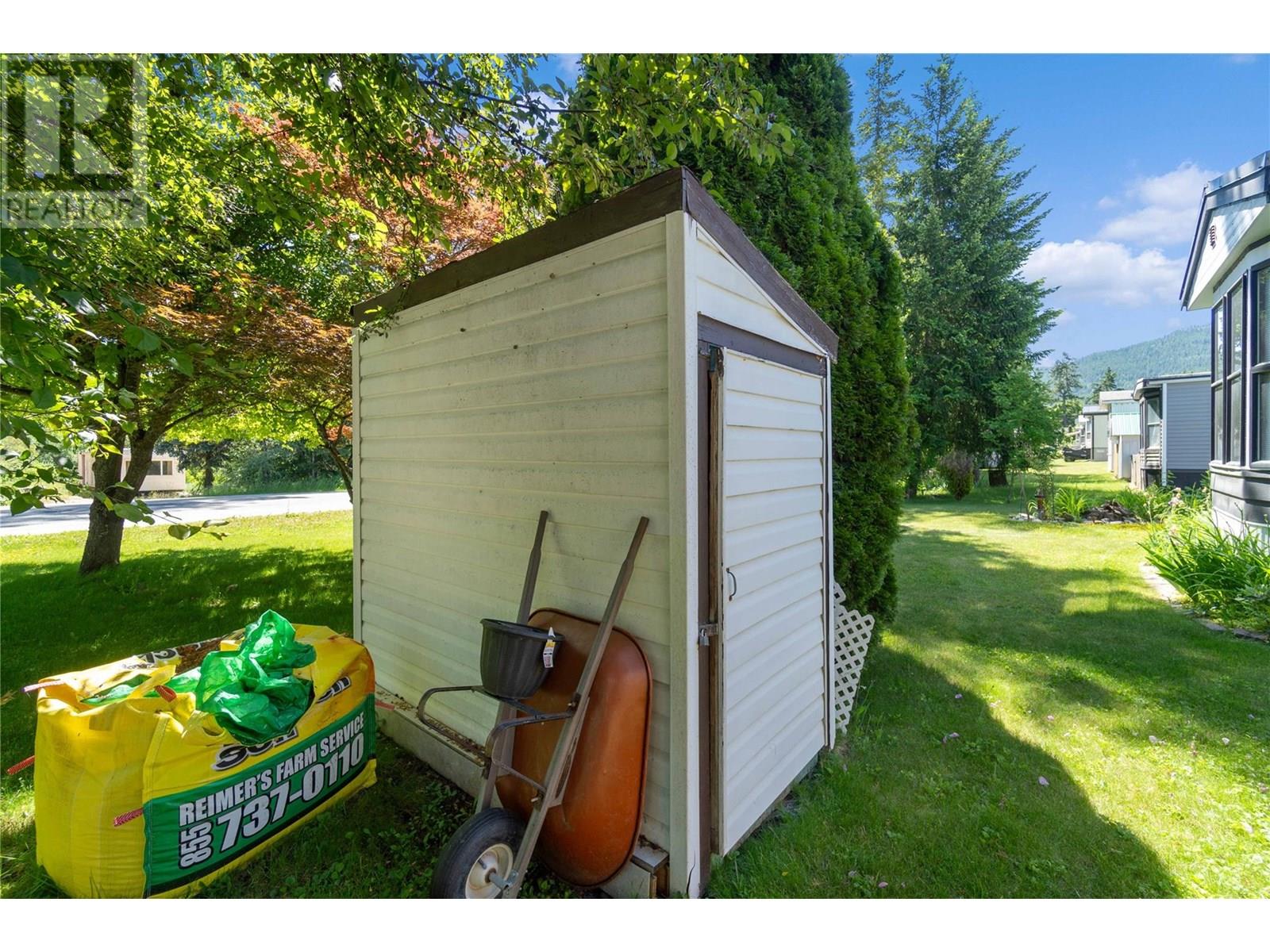 1361 30 Street Se Unit# 1, Salmon Arm, British Columbia  V1E 2N4 - Photo 41 - 10351786