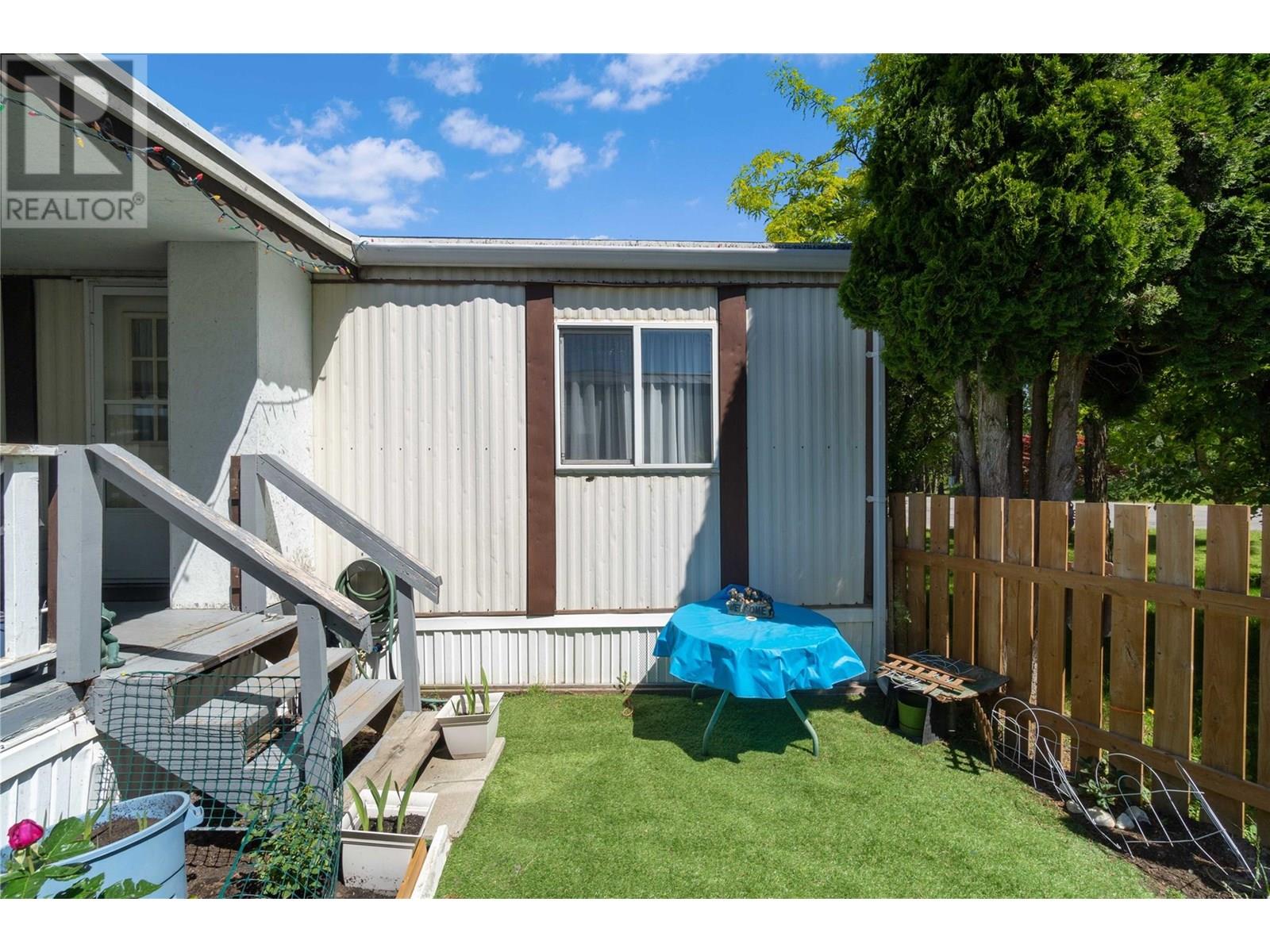 1361 30 Street Se Unit# 1, Salmon Arm, British Columbia  V1E 2N4 - Photo 43 - 10351786