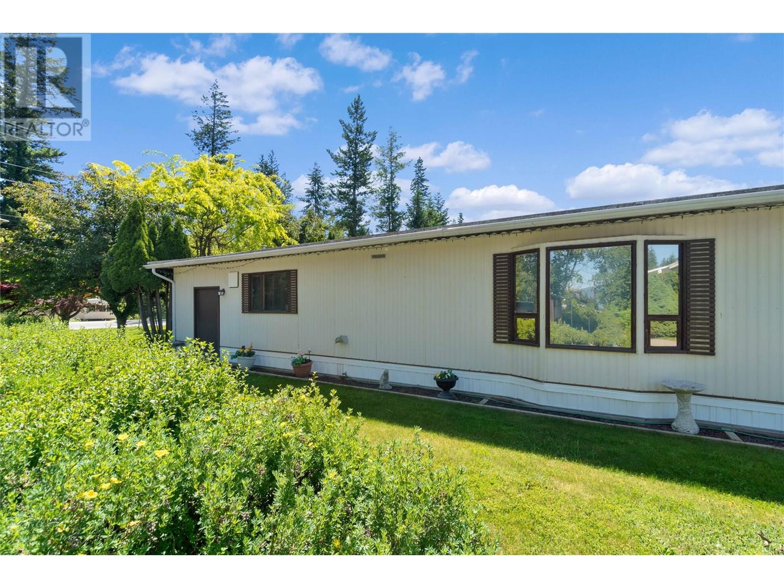 1361 30 Street Se Unit# 1, Salmon Arm, British Columbia  V1E 2N4 - Photo 55 - 10351786