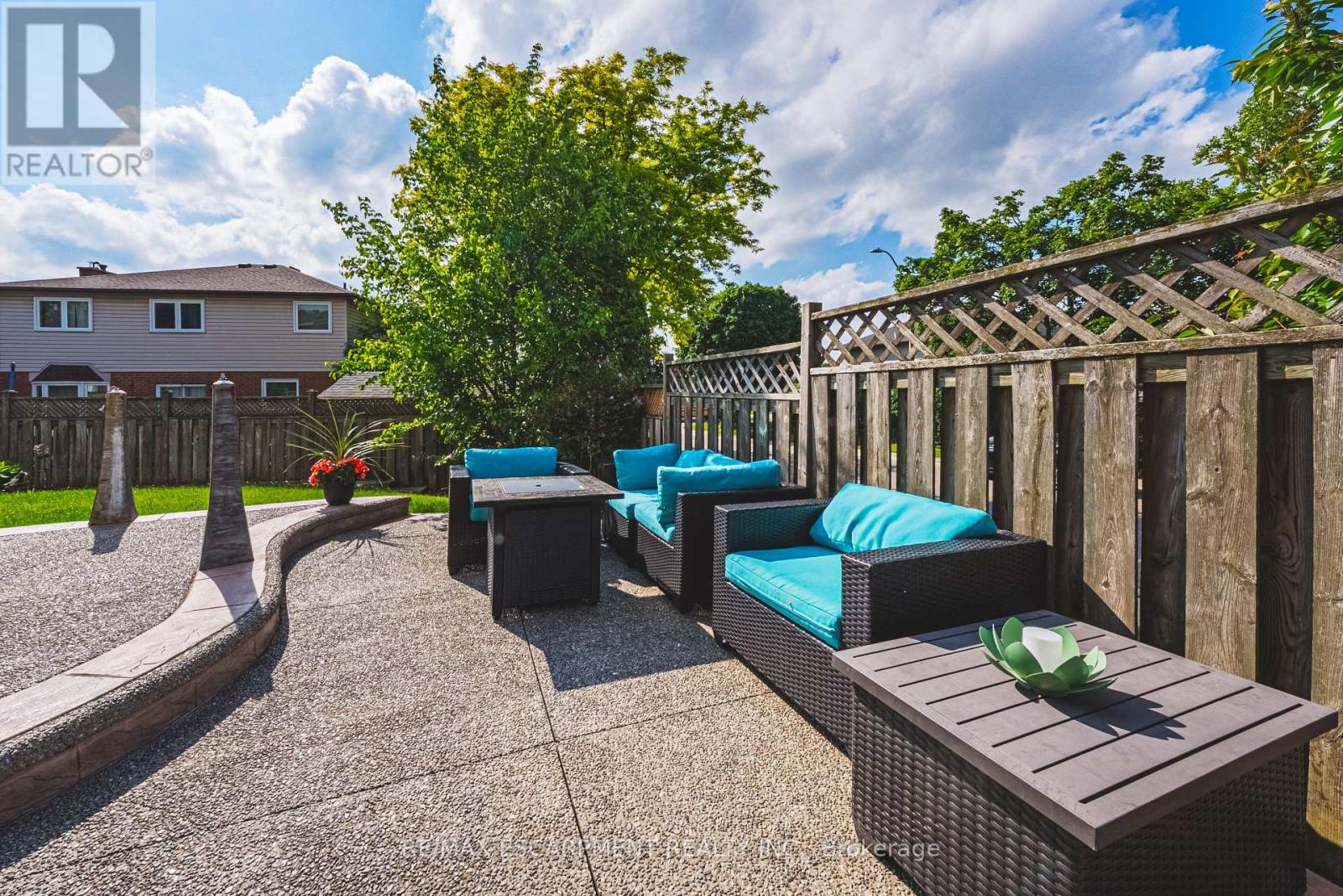 2 Antoinette Court, Hamilton, Ontario  L9B 2E7 - Photo 40 - X12215953