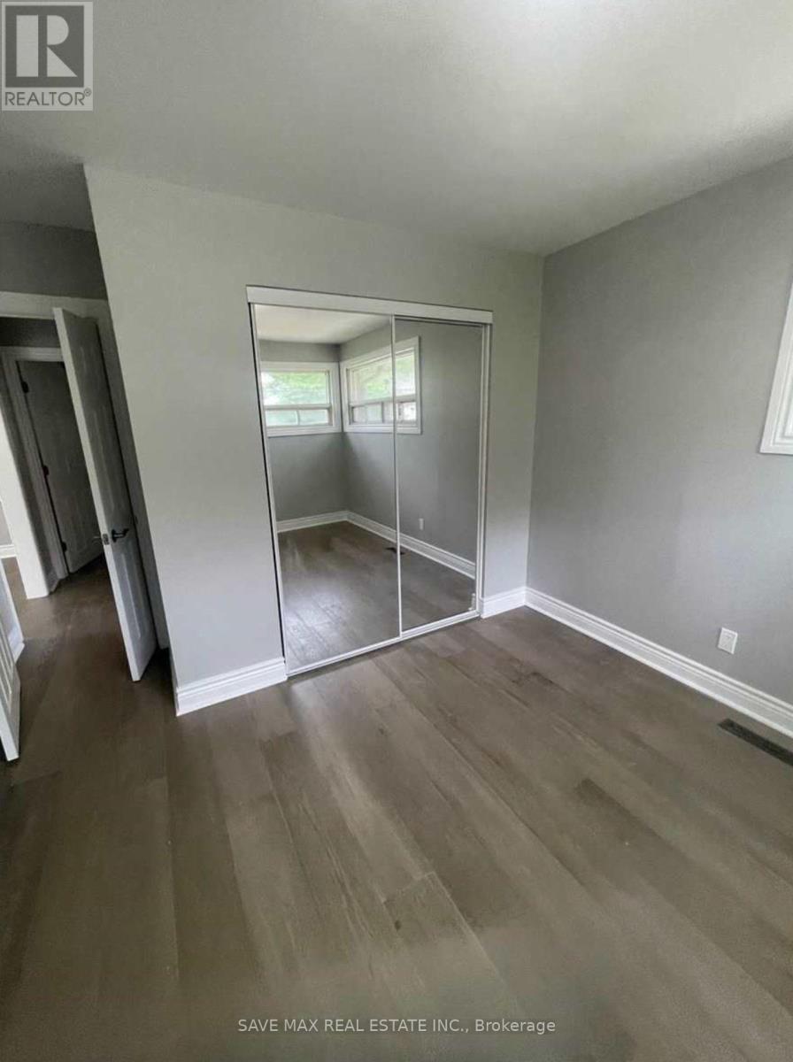 15 Orchard Street W, London South, Ontario  N6J 2R3 - Photo 12 - X12216028