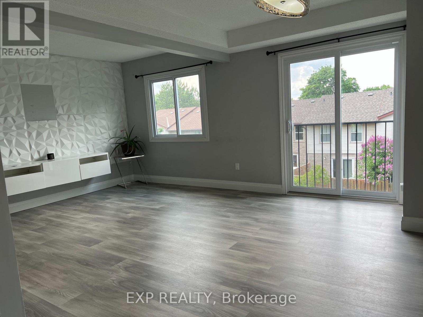 202 - 454 Janefield Avenue N, Guelph, Ontario  N1G 4R8 - Photo 8 - X12215989