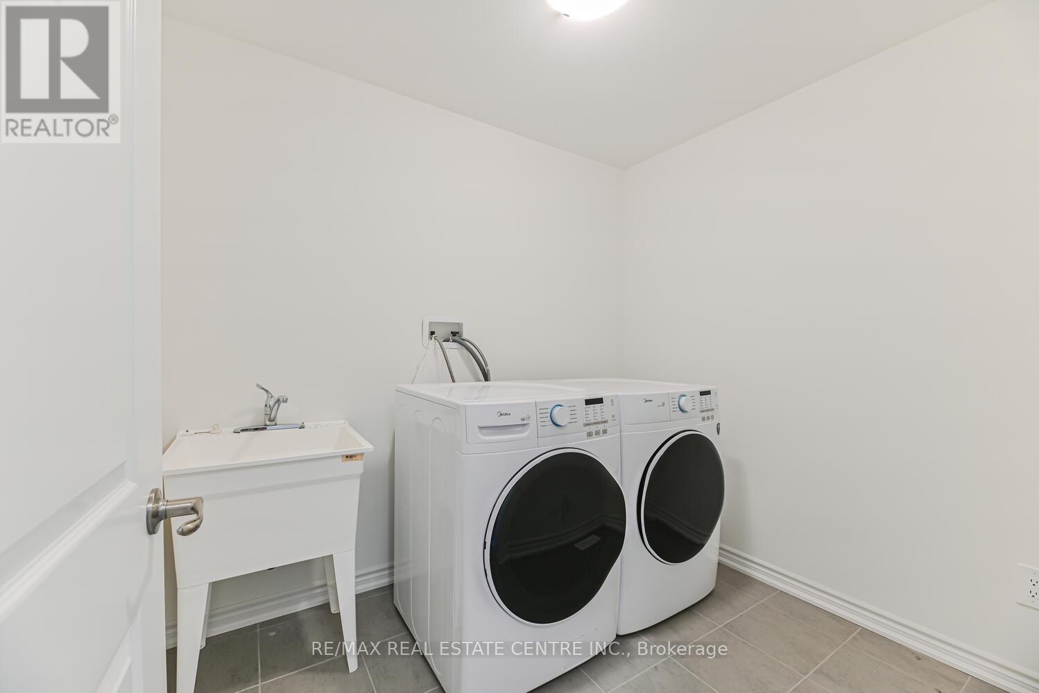 8 Stokes Road, Brant (Paris), Ontario  N3L 3E3 - Photo 35 - X12215951