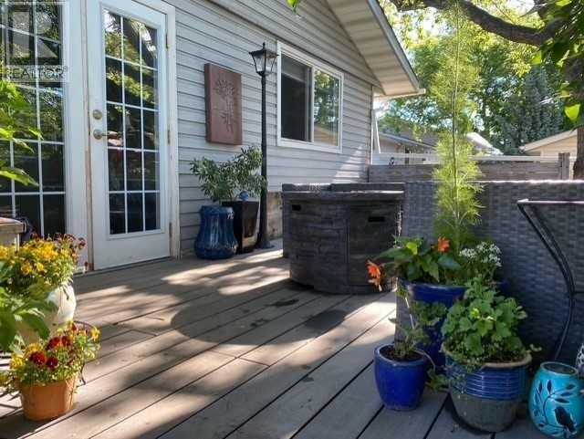 Property at 867 Lysander Drive SE image 2