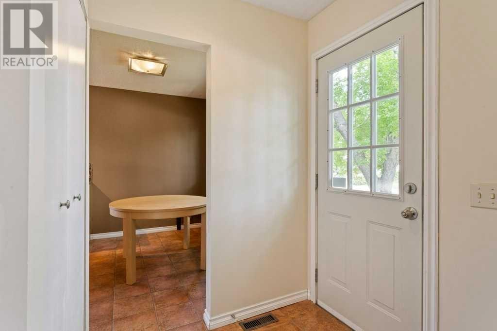 Property at 867 Lysander Drive SE image 3