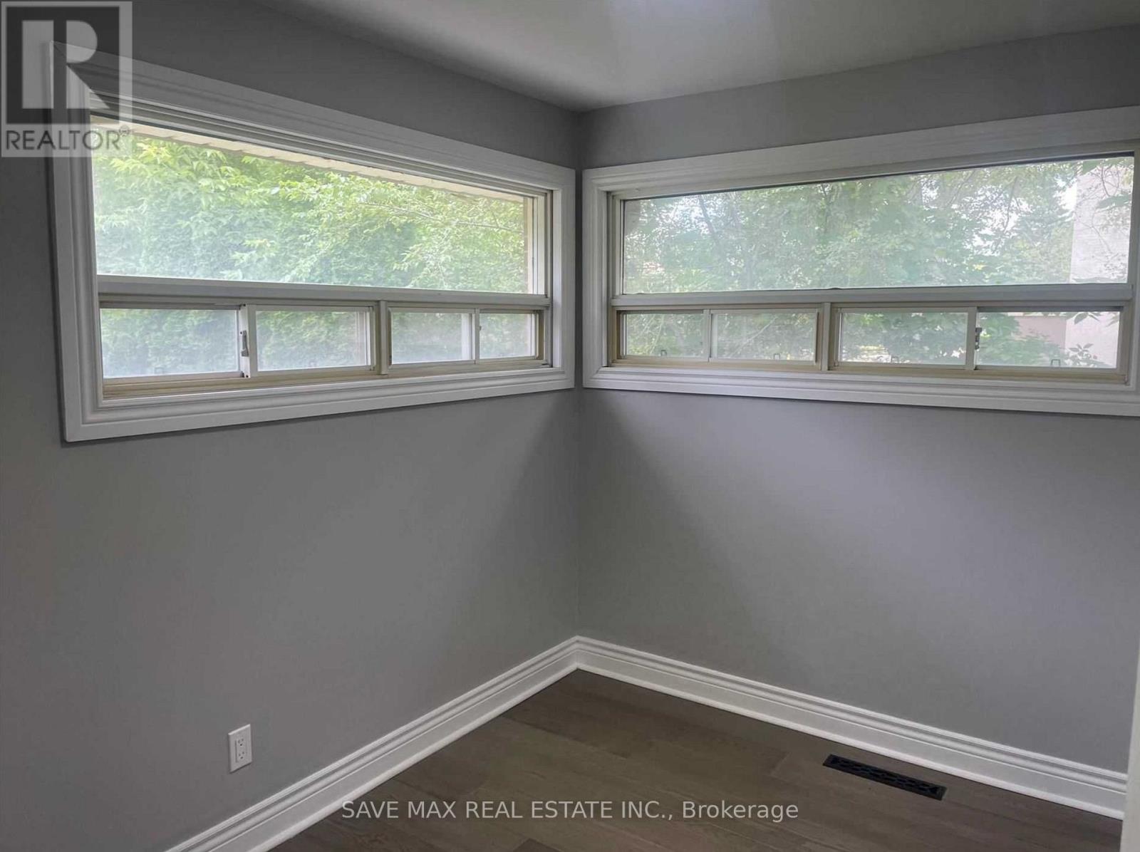 15 Orchard Street W, London South, Ontario  N6J 2R3 - Photo 9 - X12216028