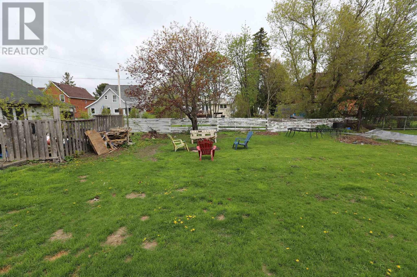 22 Huron St, Thessalon, Ontario  P0R 1L0 - Photo 12 - SM251251