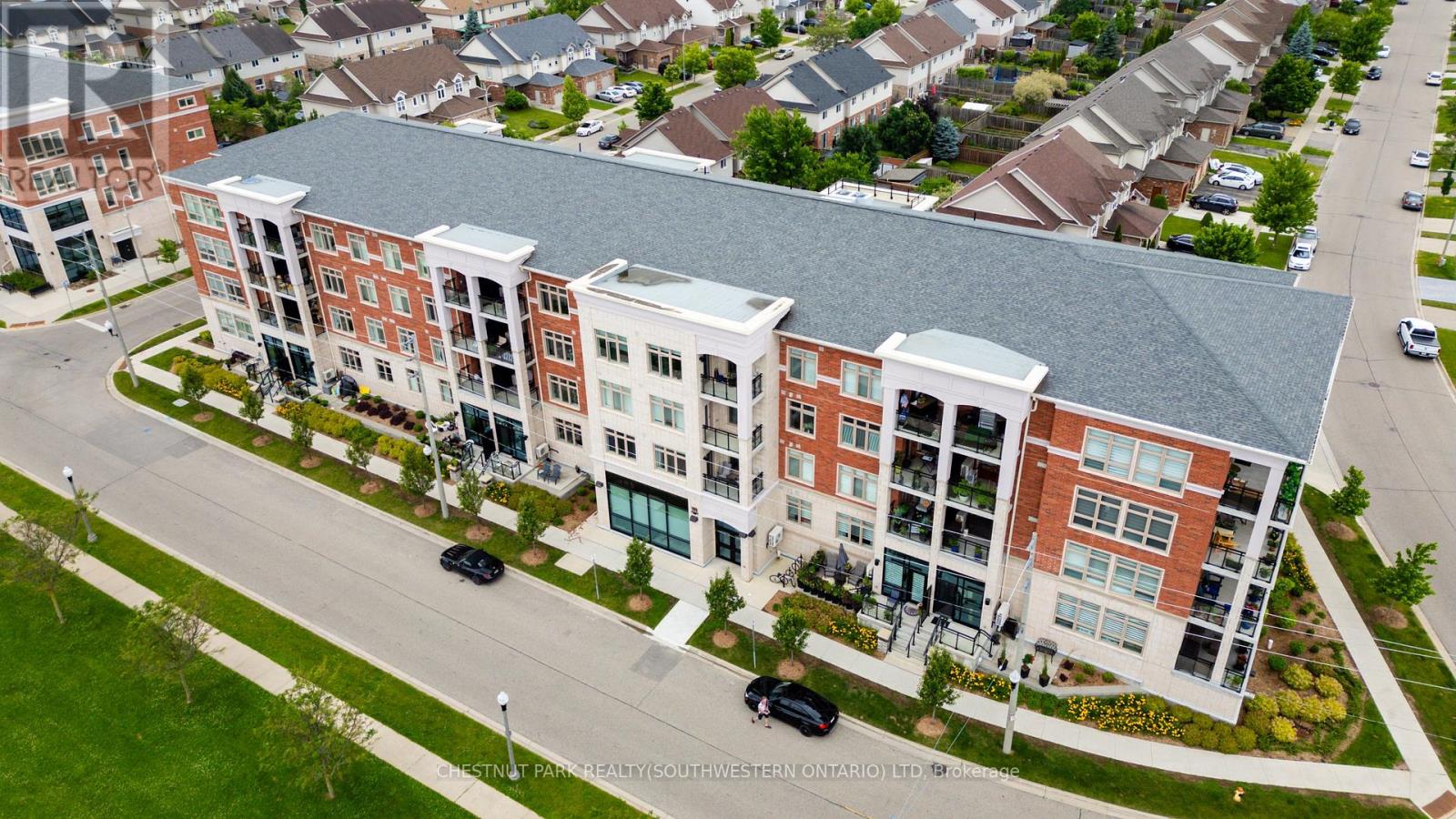213 - 195 Commonwealth Street, Kitchener, Ontario  N2E 0H5 - Photo 3 - X12216094