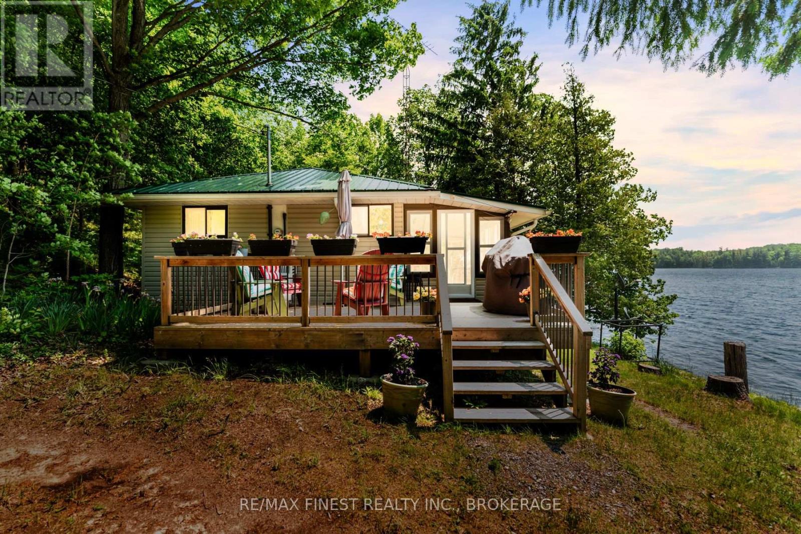 101 SPLIT RAIL LANE, frontenac (frontenac south), Ontario