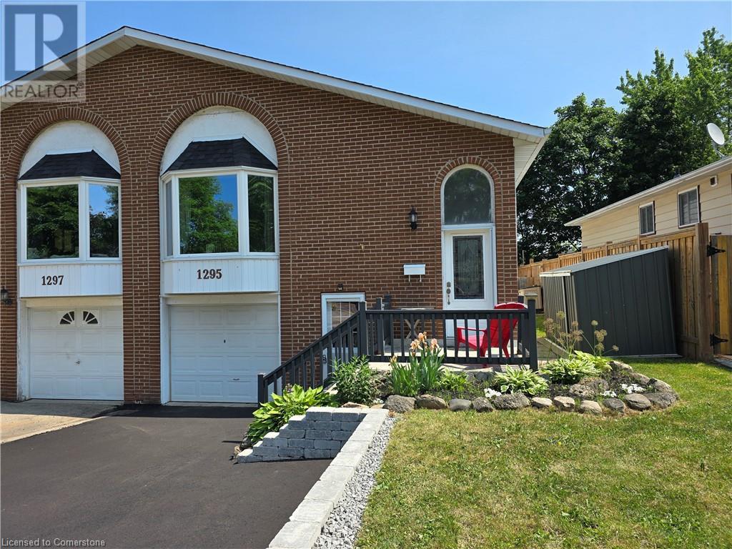 1295 Consort Crescent, Burlington, Ontario  L7M 1J8 - Photo 1 - 40740480