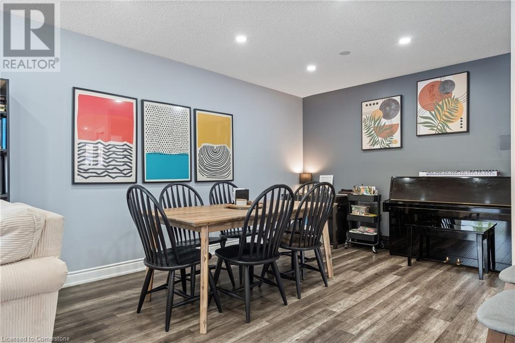 1295 Consort Crescent, Burlington, Ontario  L7M 1J8 - Photo 8 - 40740480