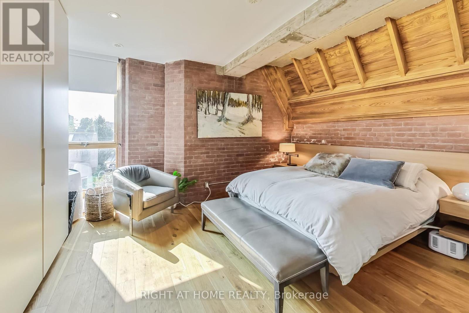 10 - 40 Westmoreland Avenue, Toronto, Ontario  M6H 2Z7 - Photo 17 - W12216726