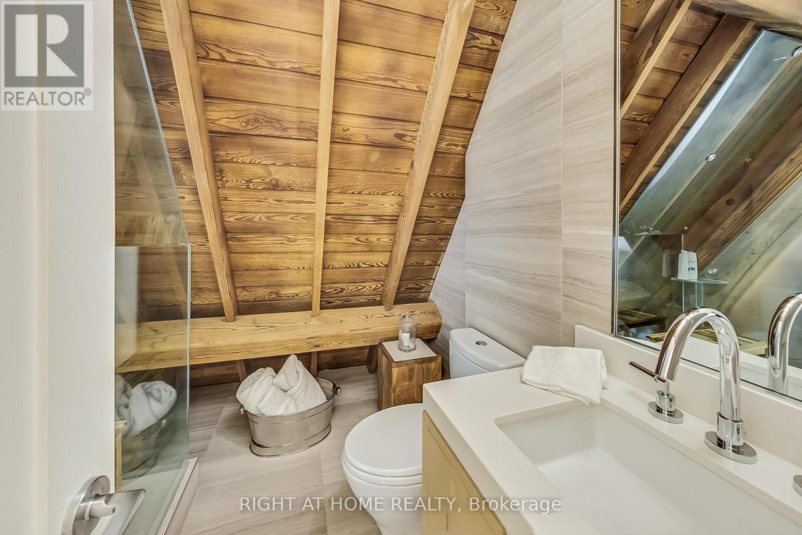 10 - 40 Westmoreland Avenue, Toronto, Ontario  M6H 2Z7 - Photo 26 - W12216726