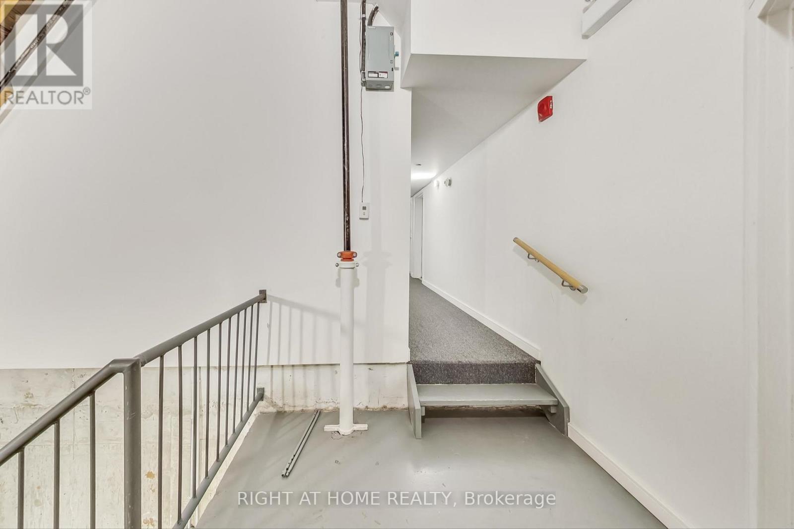 10 - 40 Westmoreland Avenue, Toronto, Ontario  M6H 2Z7 - Photo 31 - W12216726