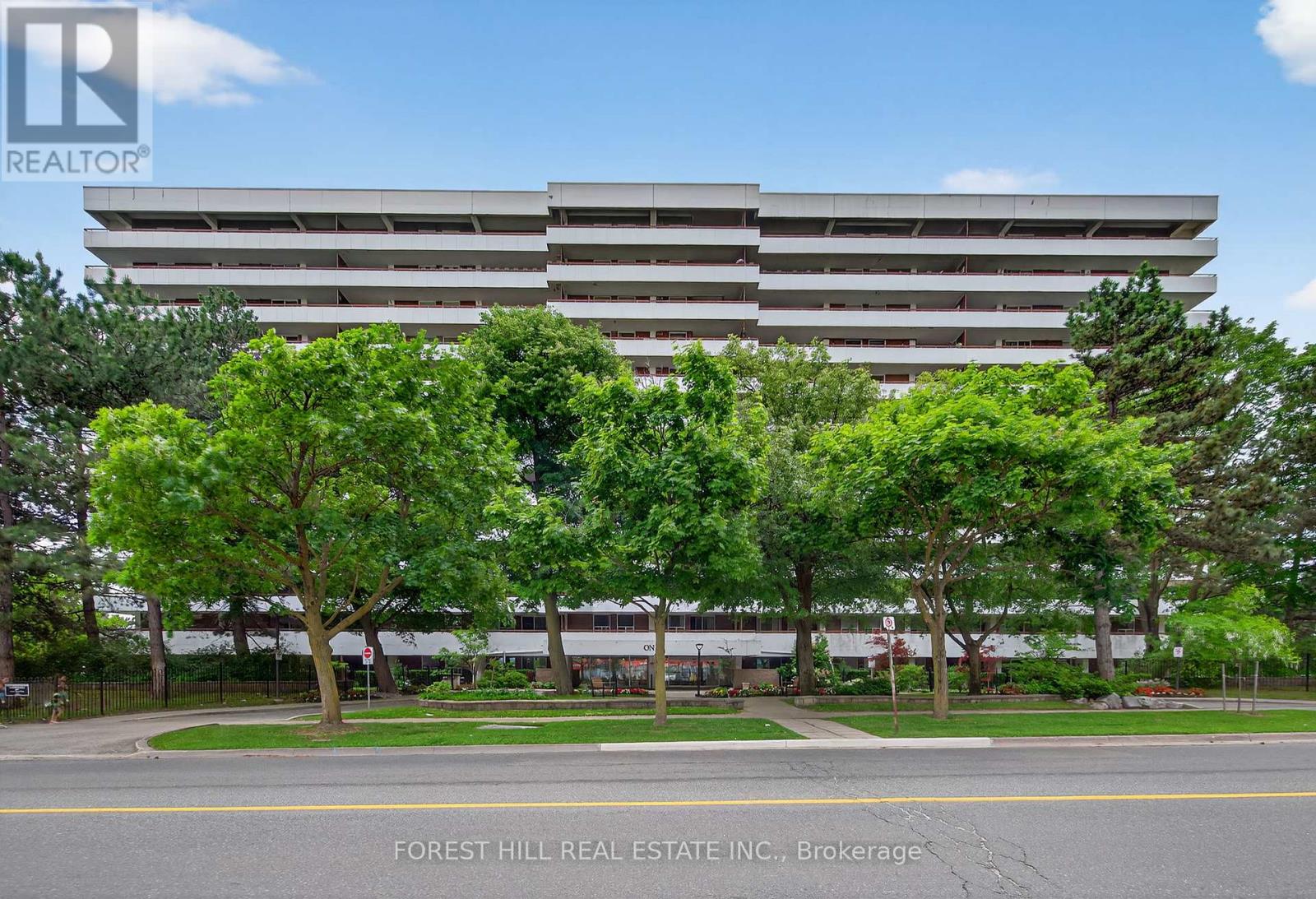 102 - 1 Royal Orchard Boulevard, Markham (Royal Orchard), Ontario  L3T 3C2 - Photo 33 - N12216206