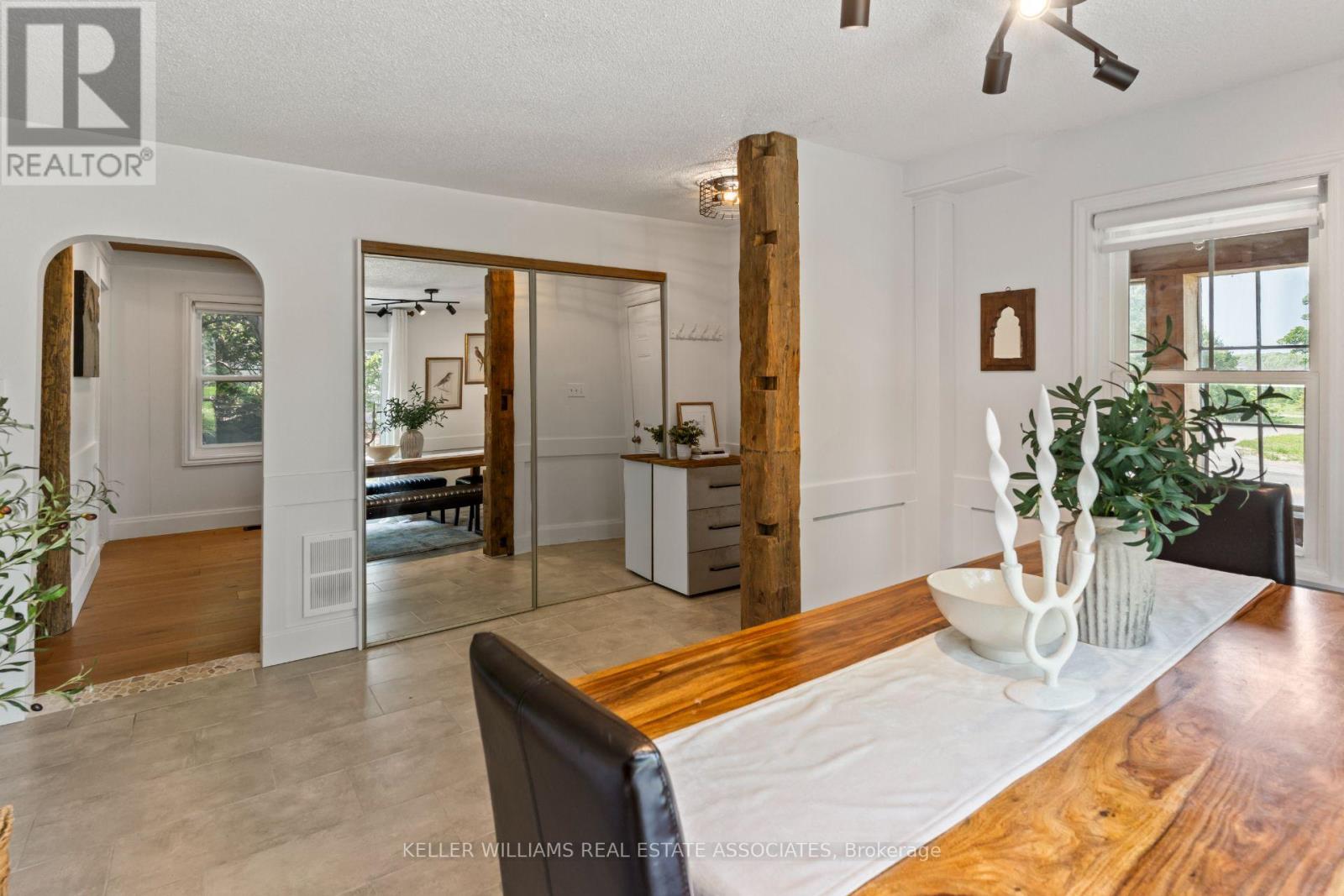 4910 Trafalgar Road, Erin, Ontario  N0B 1H0 - Photo 4 - X12216115