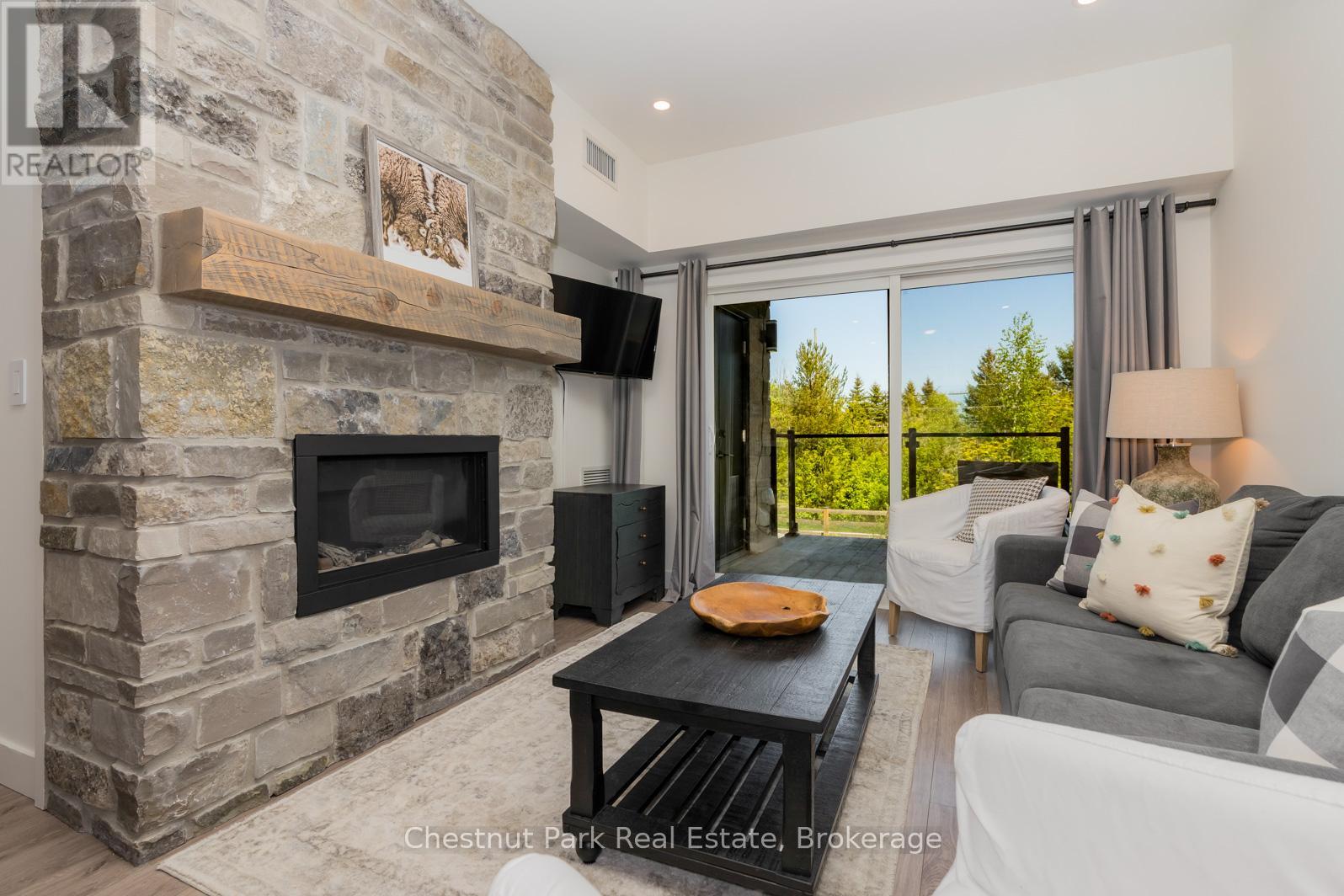 106 - 10 Beckwith Lane, Blue Mountains, Ontario  L9Y 0A4 - Photo 13 - X12216681