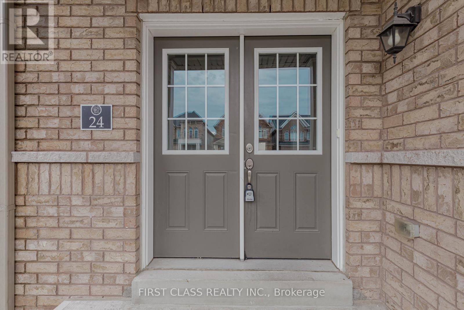 24 Weatherall Avenue, Cambridge, Ontario  N3H 5L5 - Photo 2 - X12216138