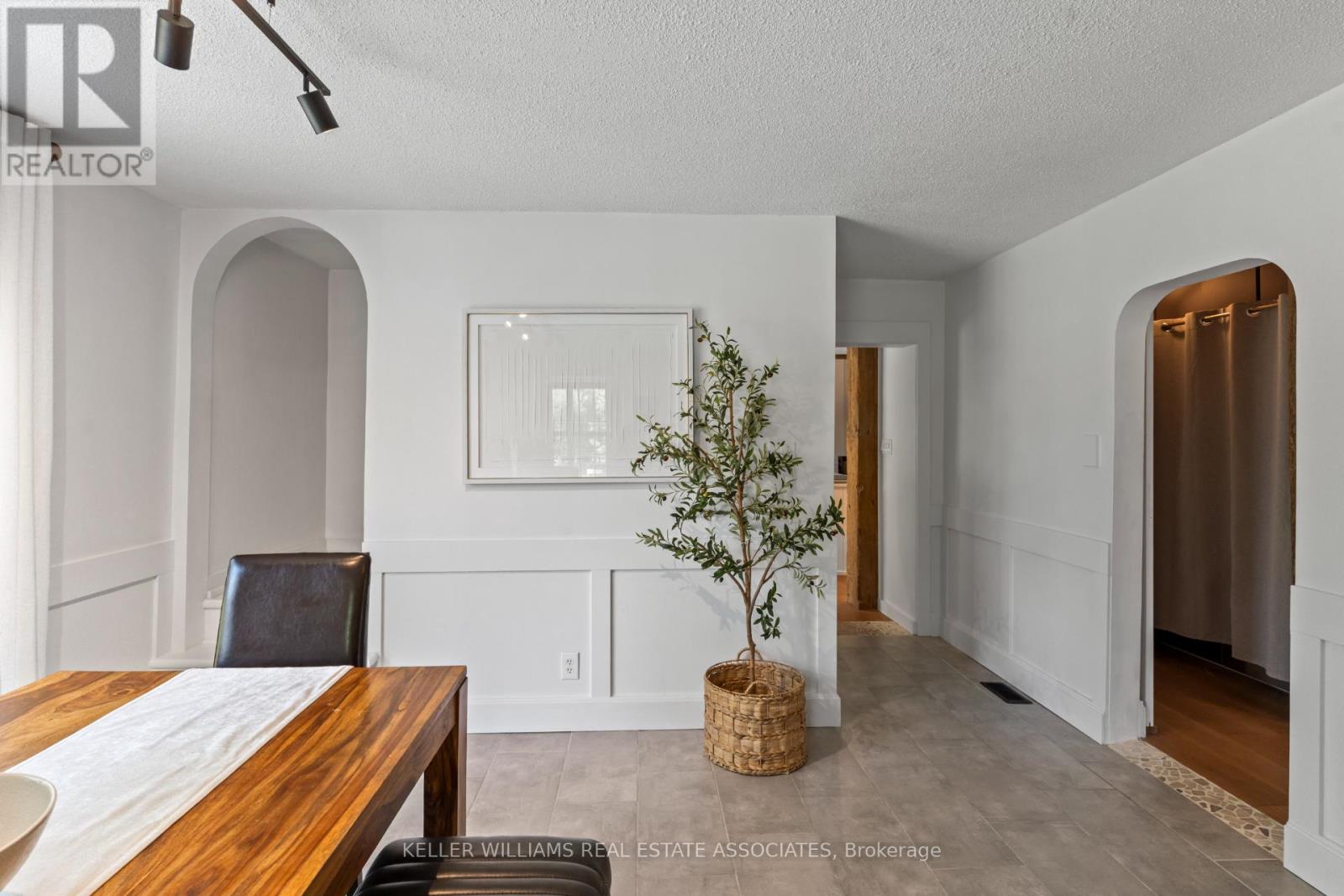 4910 Trafalgar Road, Erin, Ontario  N0B 1H0 - Photo 5 - X12216115