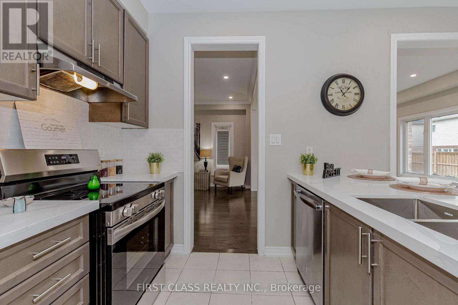 24 Weatherall Avenue, Cambridge, Ontario  N3H 5L5 - Photo 22 - X12216138