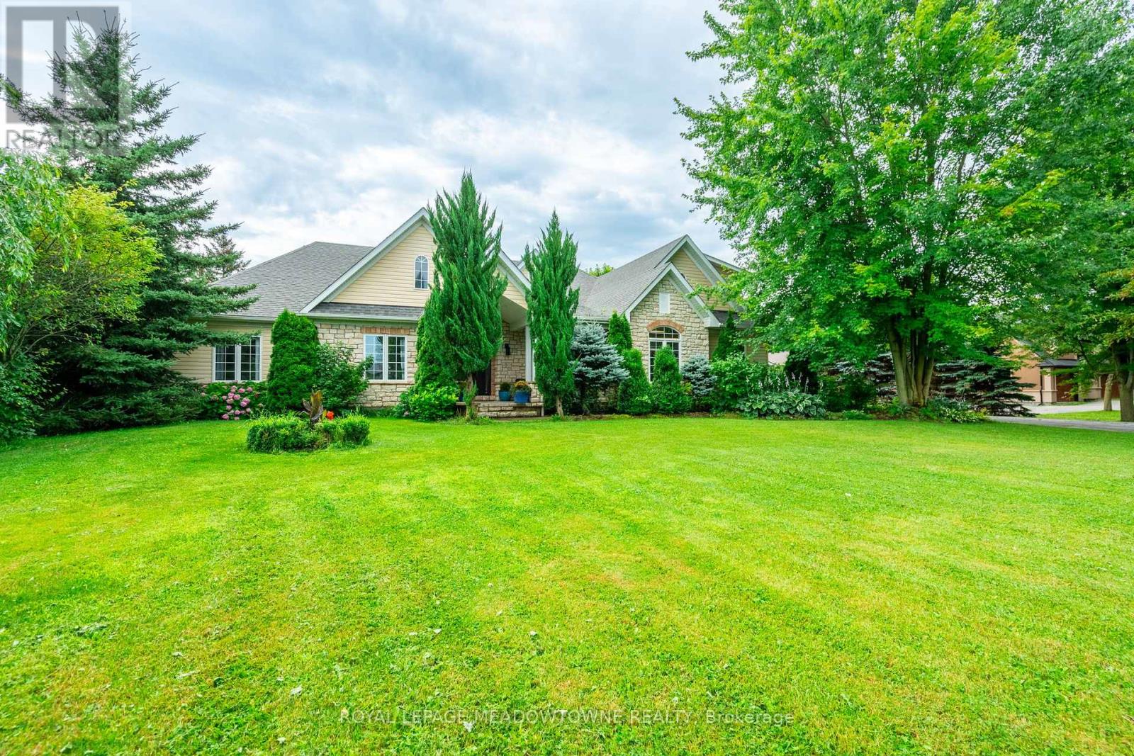 128 Carlisle Road, Hamilton, Ontario  L8B 0Z8 - Photo 38 - X12216162