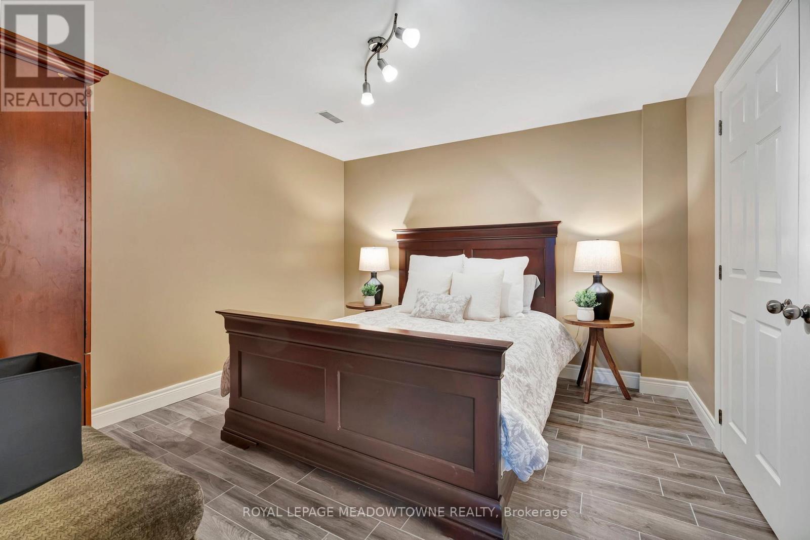 128 Carlisle Road, Hamilton, Ontario  L8B 0Z8 - Photo 29 - X12216162