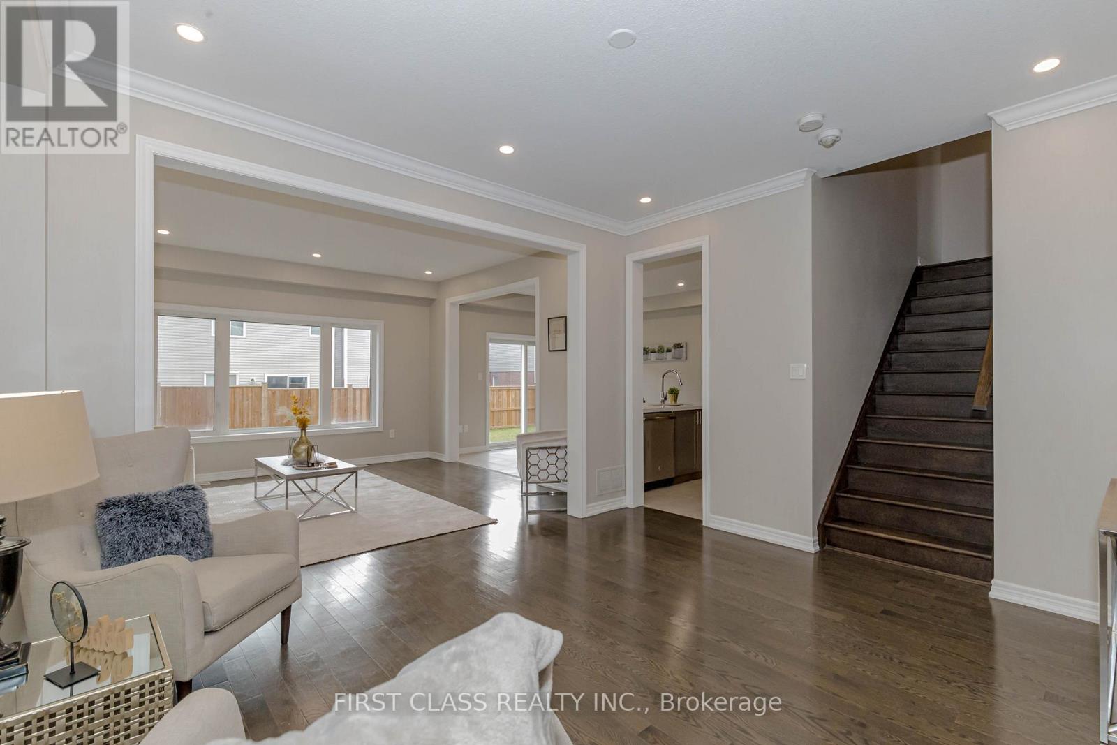 24 Weatherall Avenue, Cambridge, Ontario  N3H 5L5 - Photo 6 - X12216138