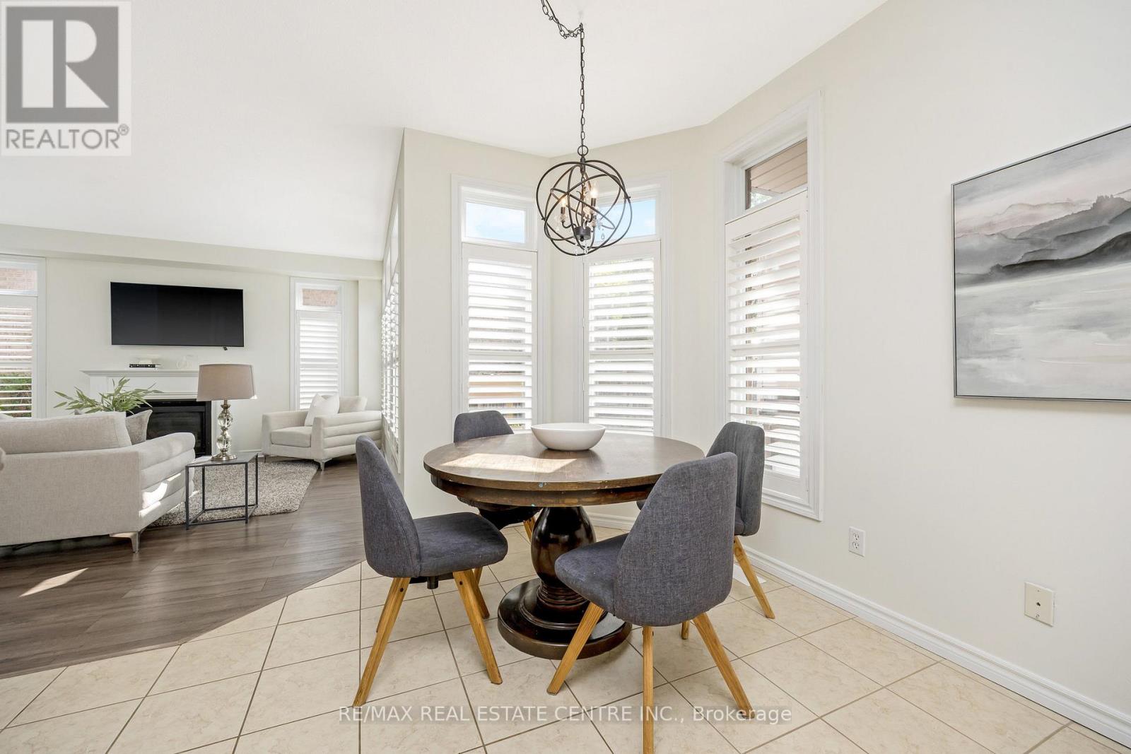 237 Ridge Top Crescent, Guelph/eramosa, Ontario  N0B 2K0 - Photo 11 - X12216145