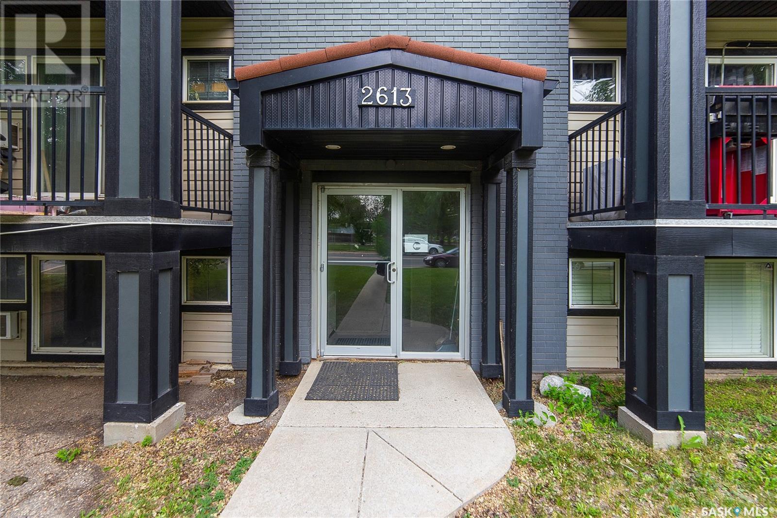 101 2613 Broadway Avenue, Saskatoon, Saskatchewan  S7J 0R7 - Photo 2 - SK009242
