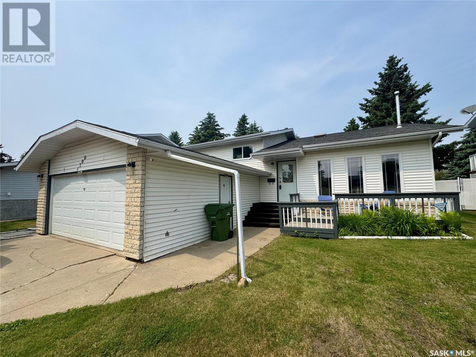 1700 Barton DRIVE, Prince Albert, Saskatchewan