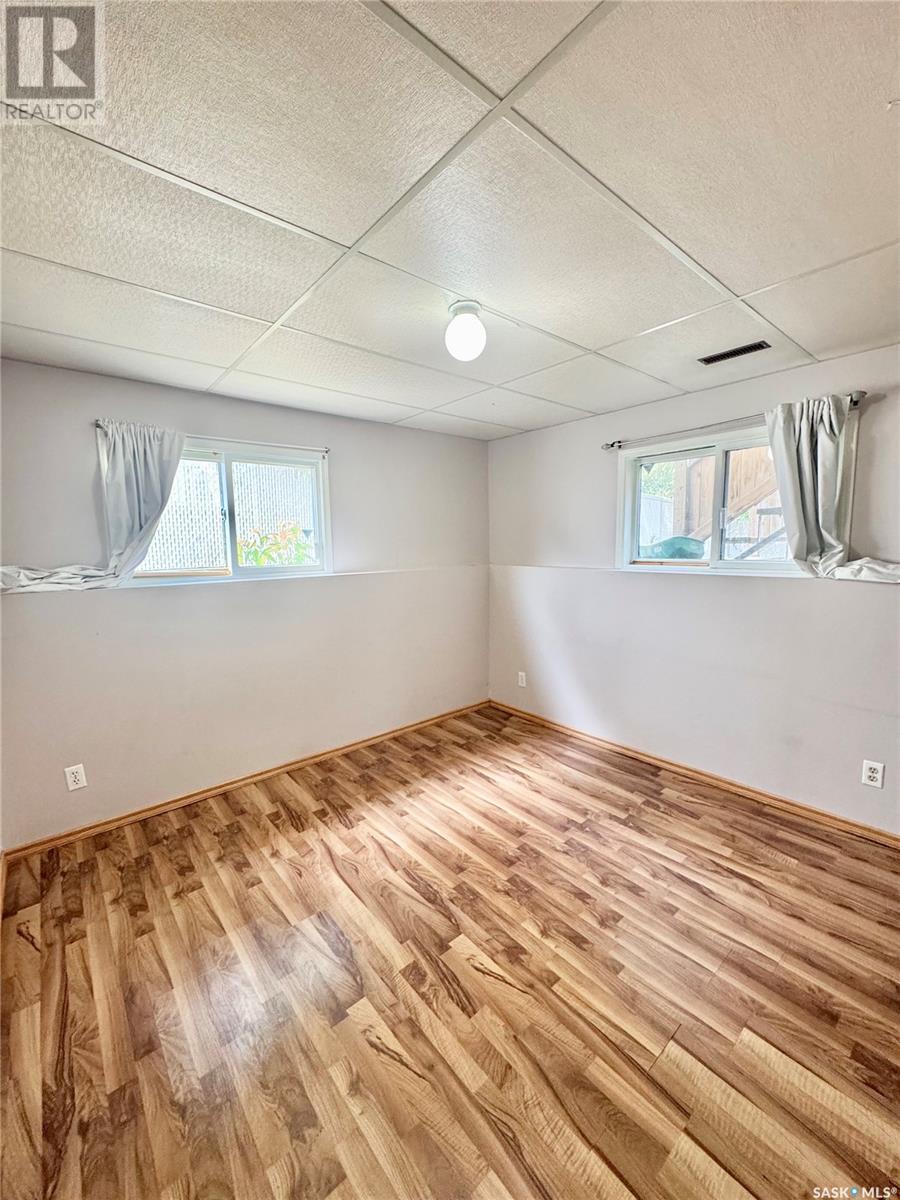 1700 Barton Drive, Prince Albert, Saskatchewan  S6V 7W3 - Photo 15 - SK009174