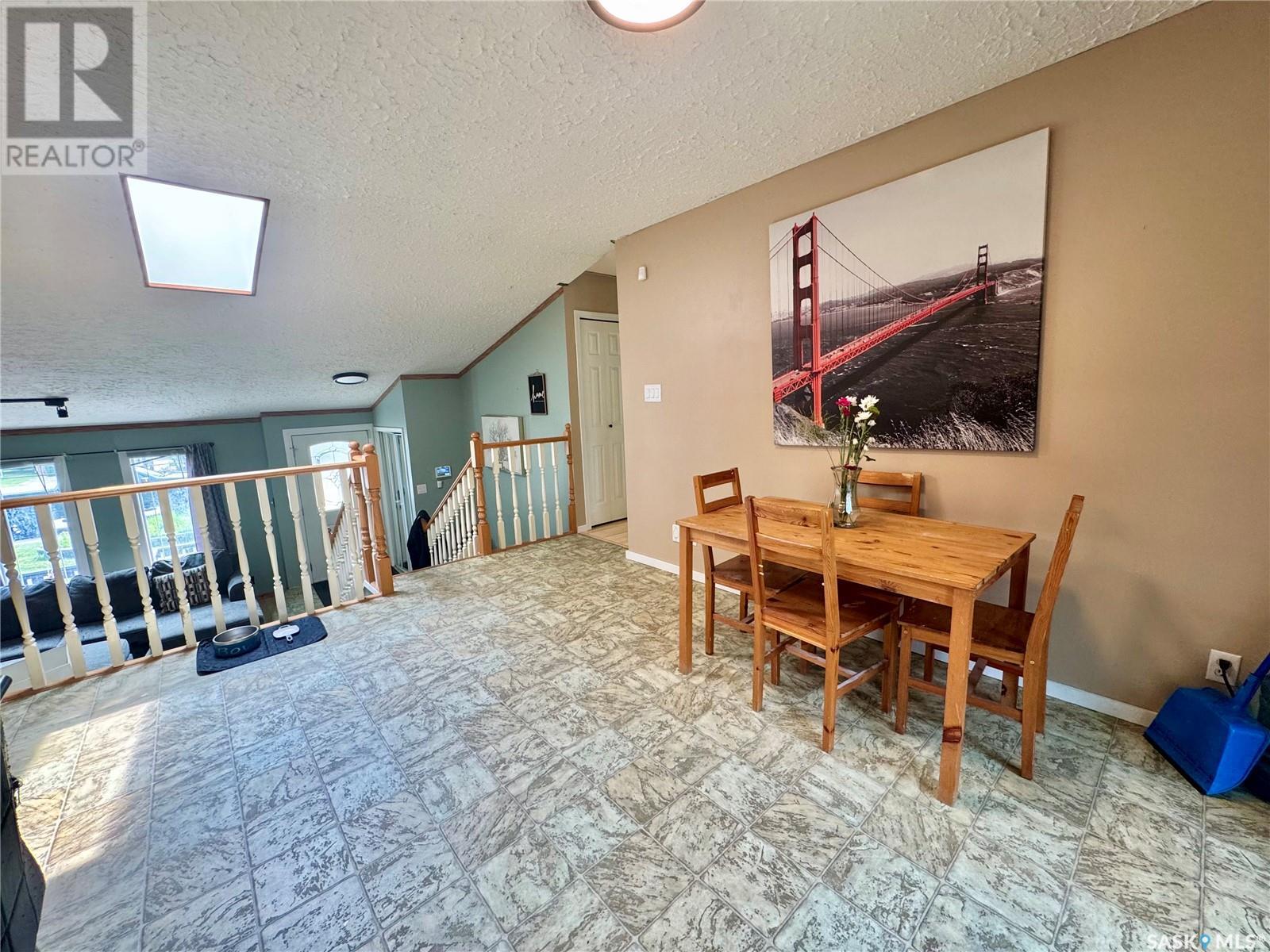 1700 Barton Drive, Prince Albert, Saskatchewan  S6V 7W3 - Photo 4 - SK009174