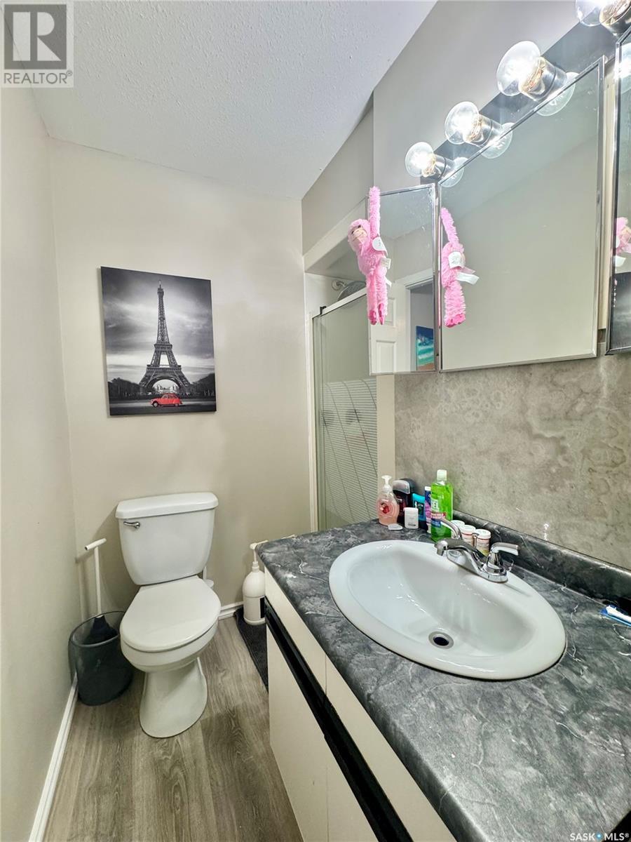 1700 Barton Drive, Prince Albert, Saskatchewan  S6V 7W3 - Photo 9 - SK009174