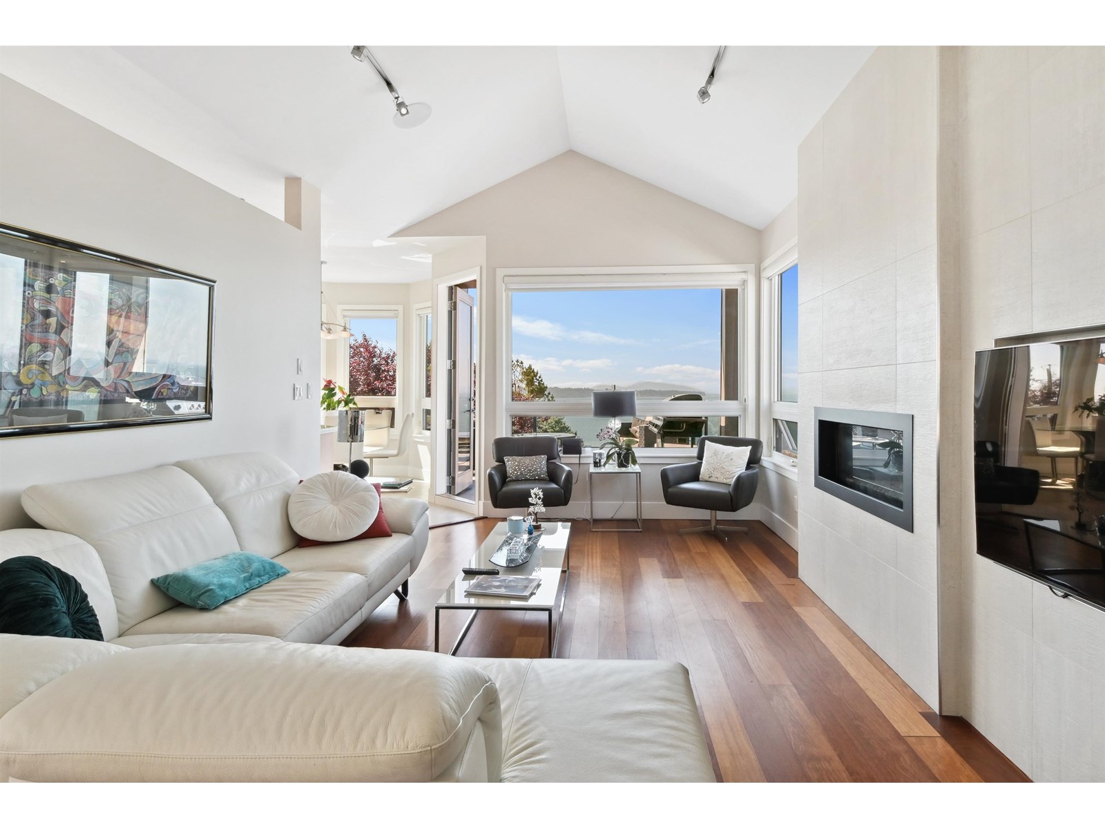 15095 Royal Avenue, White Rock, British Columbia  V4B 1M1 - Photo 5 - R3013923