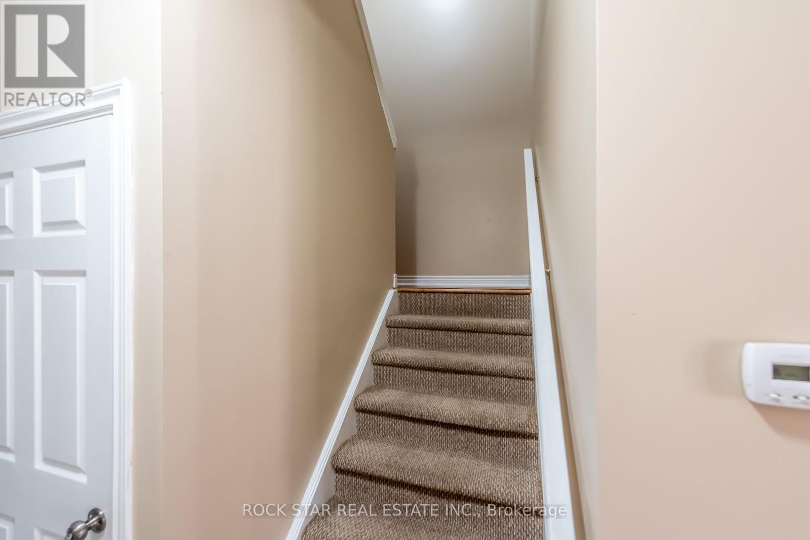 81 Wellington Street N, Thorold, Ontario  L2V 2E8 - Photo 15 - X12216341