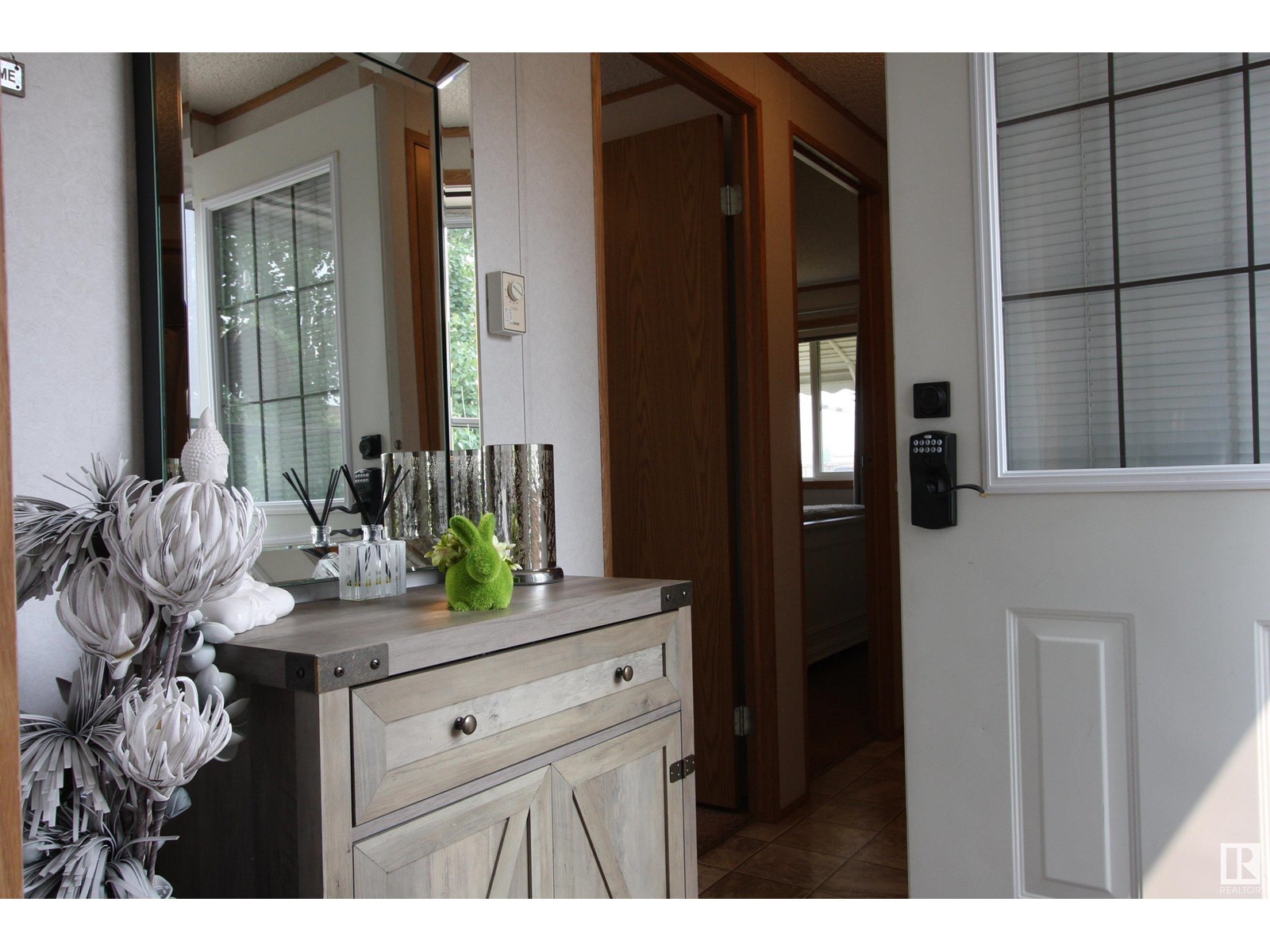 Property at 109 JUTLAND CR image 3