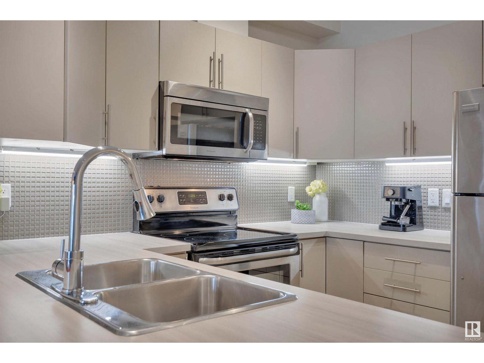 #208 10611 117 St Nw, Edmonton, Alberta  T5H 0G6 - Photo 8 - E4442018