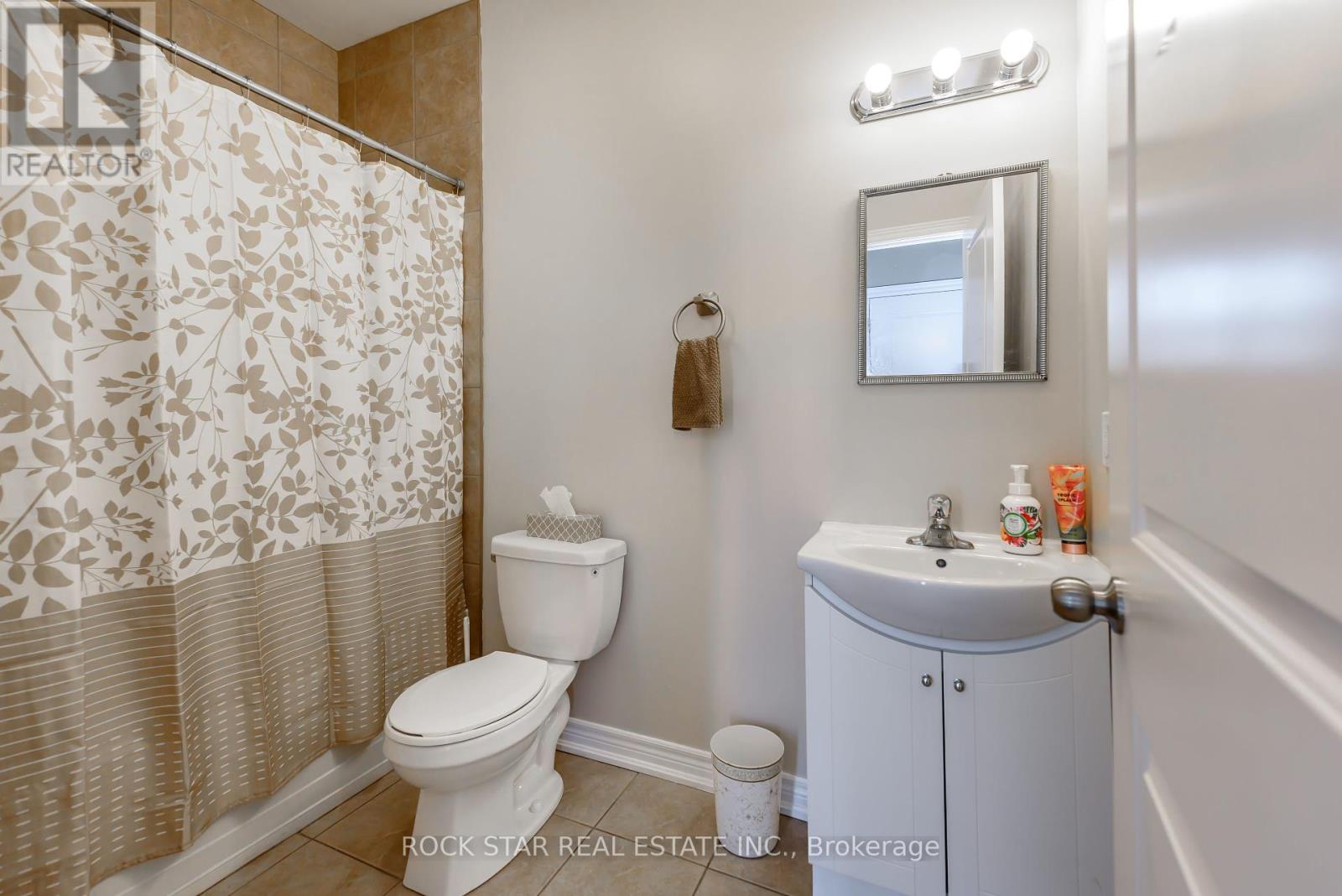 81 Wellington Street N, Thorold, Ontario  L2V 2E8 - Photo 30 - X12216341