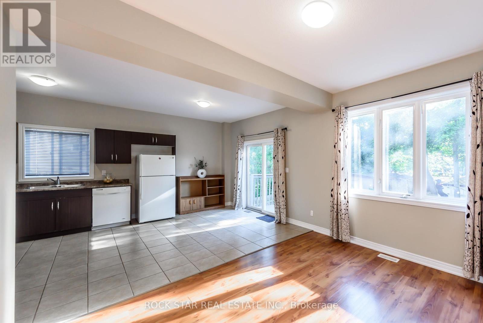 81 Wellington Street N, Thorold, Ontario  L2V 2E8 - Photo 13 - X12216341