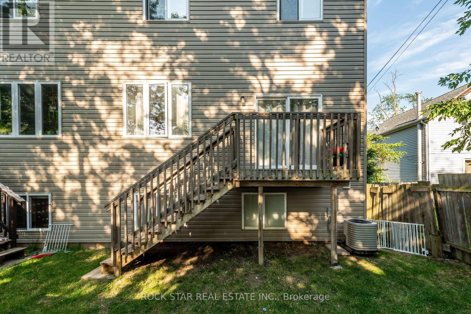 81 Wellington Street N, Thorold, Ontario  L2V 2E8 - Photo 32 - X12216341