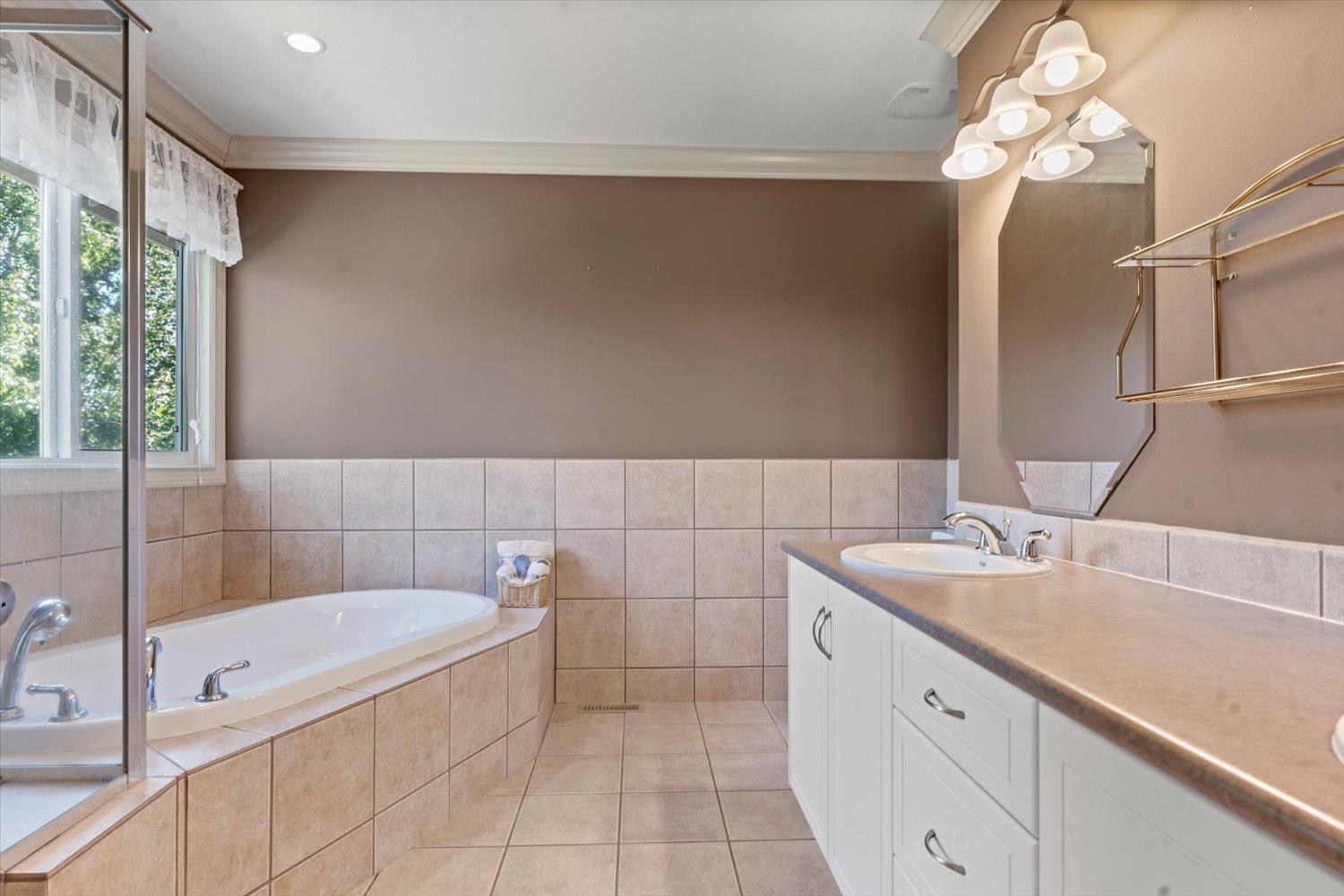 36472 Cardiff Place, Abbotsford, British Columbia  V3G 3G4 - Photo 16 - R3014846